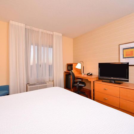 Fairfield Inn & Suites וויט מארש מראה חיצוני תמונה