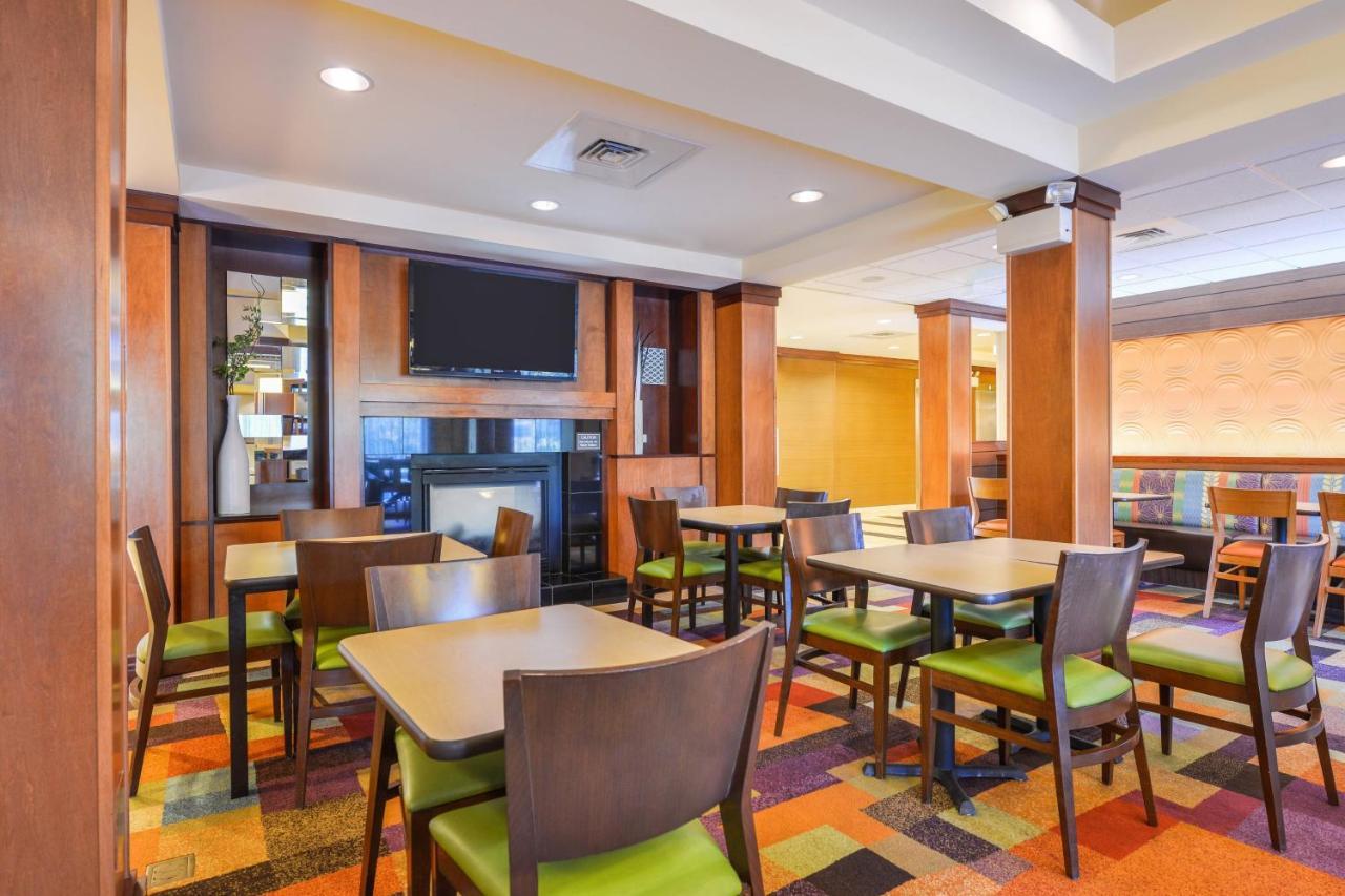Fairfield Inn & Suites וויט מארש מראה חיצוני תמונה
