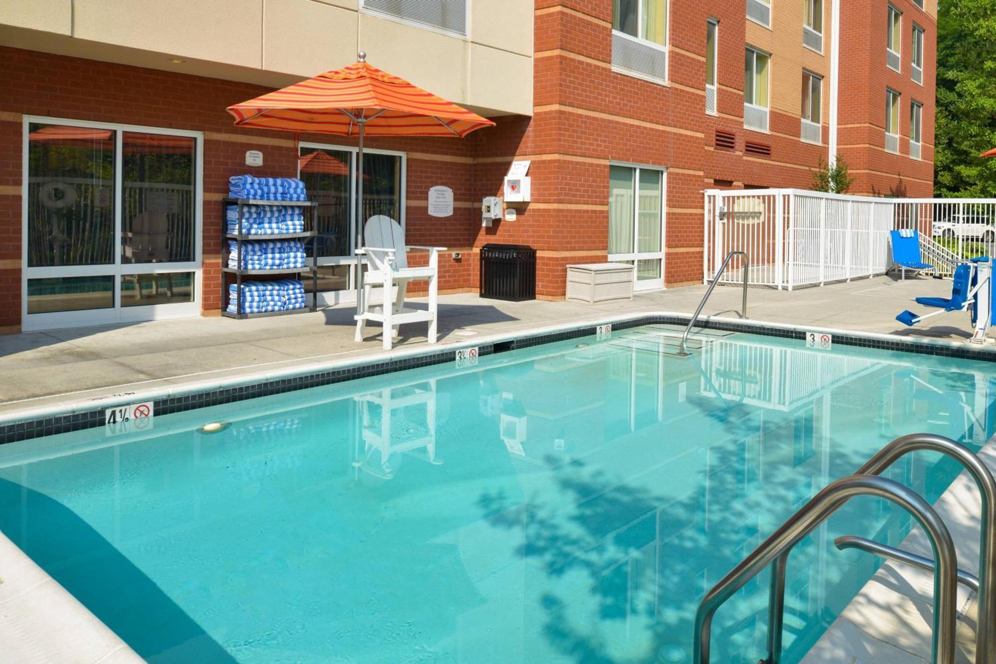 Fairfield Inn & Suites וויט מארש מראה חיצוני תמונה