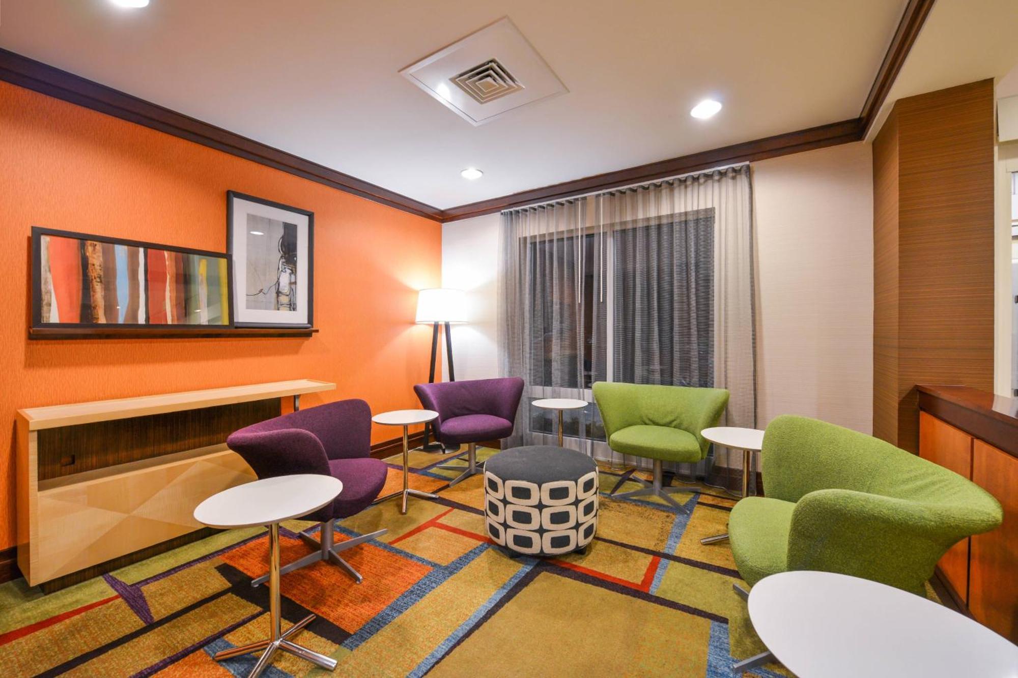 Fairfield Inn & Suites וויט מארש מראה חיצוני תמונה