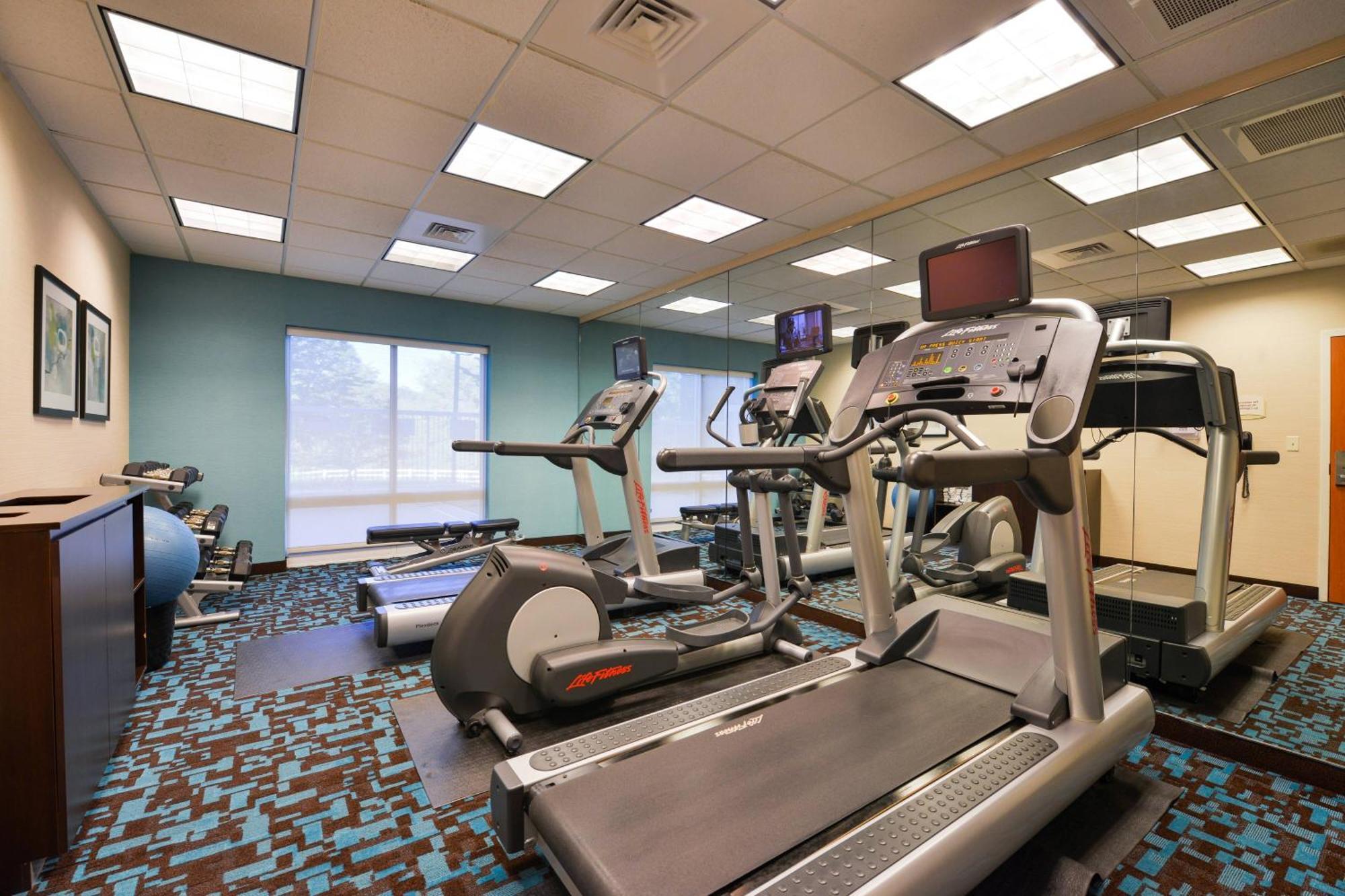 Fairfield Inn & Suites וויט מארש מראה חיצוני תמונה