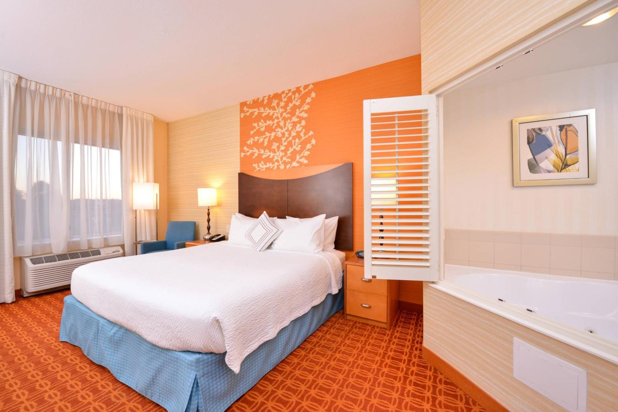 Fairfield Inn & Suites וויט מארש מראה חיצוני תמונה