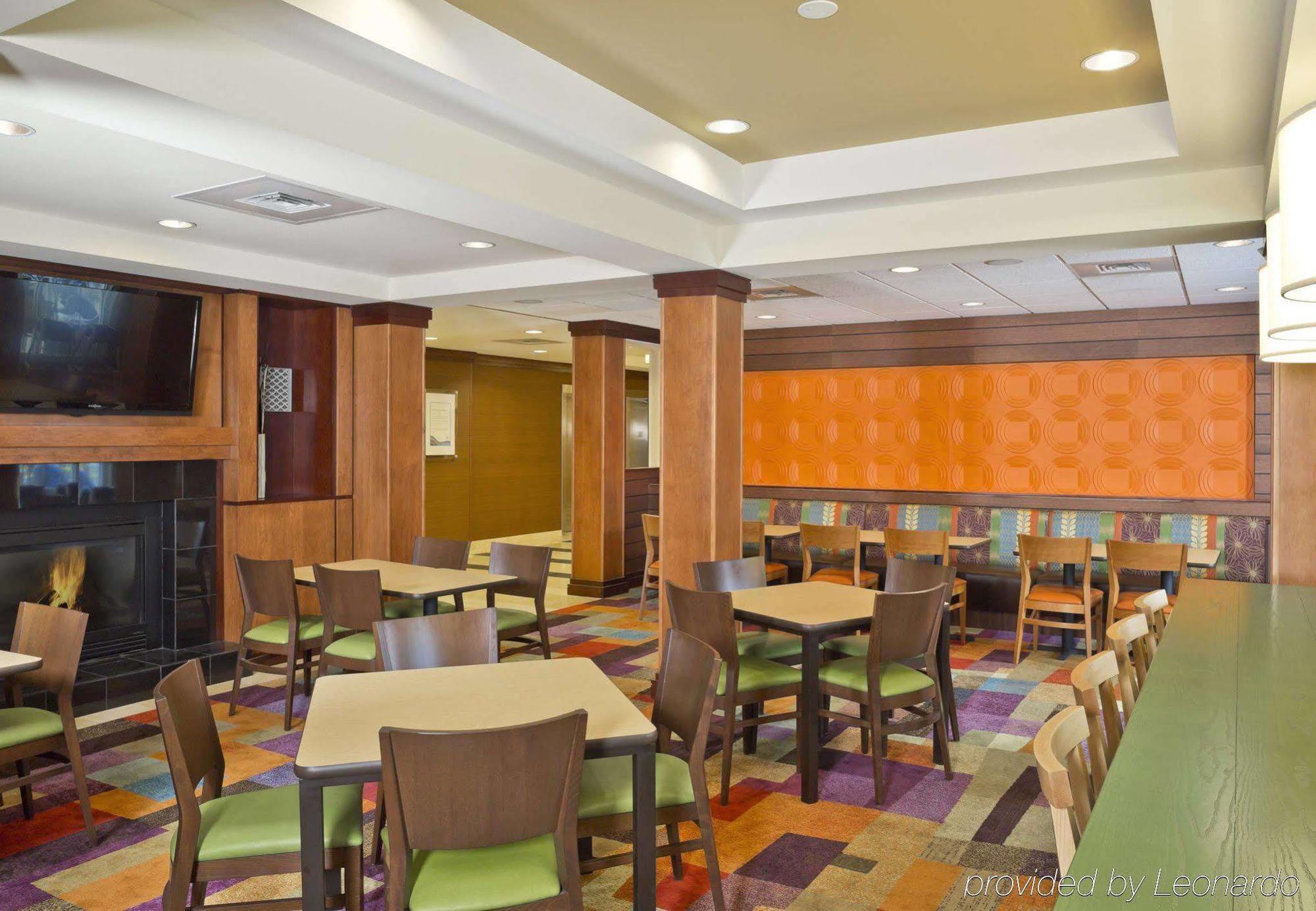 Fairfield Inn & Suites וויט מארש מראה חיצוני תמונה